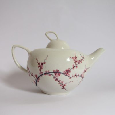 svarun-world-decorative-ceramics-tea-pot-bubble-cherry-blossom