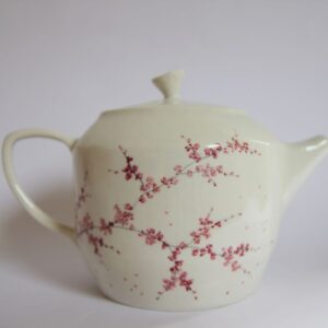 svarun-world-decorative-ceramics-tea-pot-classic-v-cherry-blossom