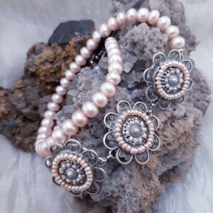 svarun-world-nakit-ogrlica-tri-cvijeta